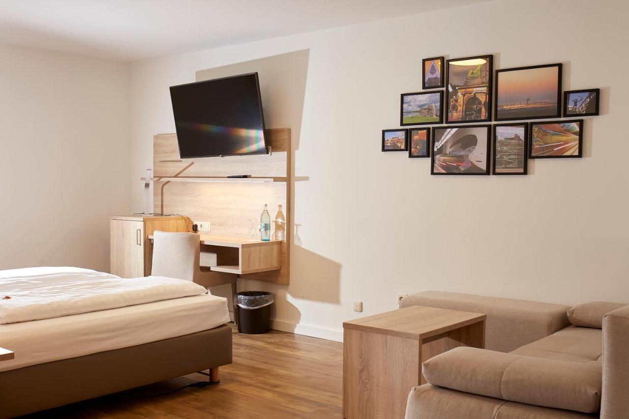 Hotel Cristal Nuremberg ภายนอก รูปภาพ