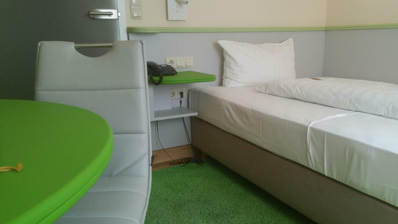 Hotel Cristal Nuremberg ภายนอก รูปภาพ