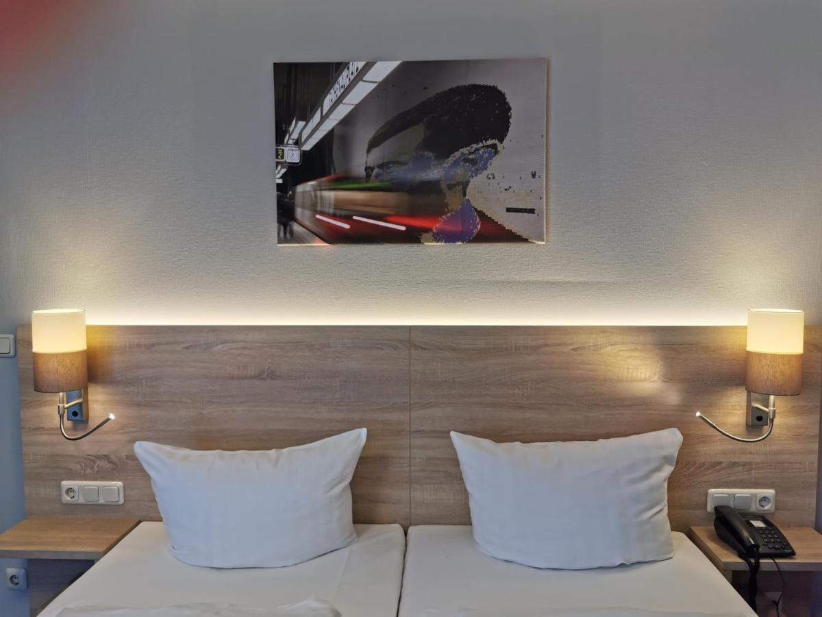 Hotel Cristal Nuremberg ภายนอก รูปภาพ
