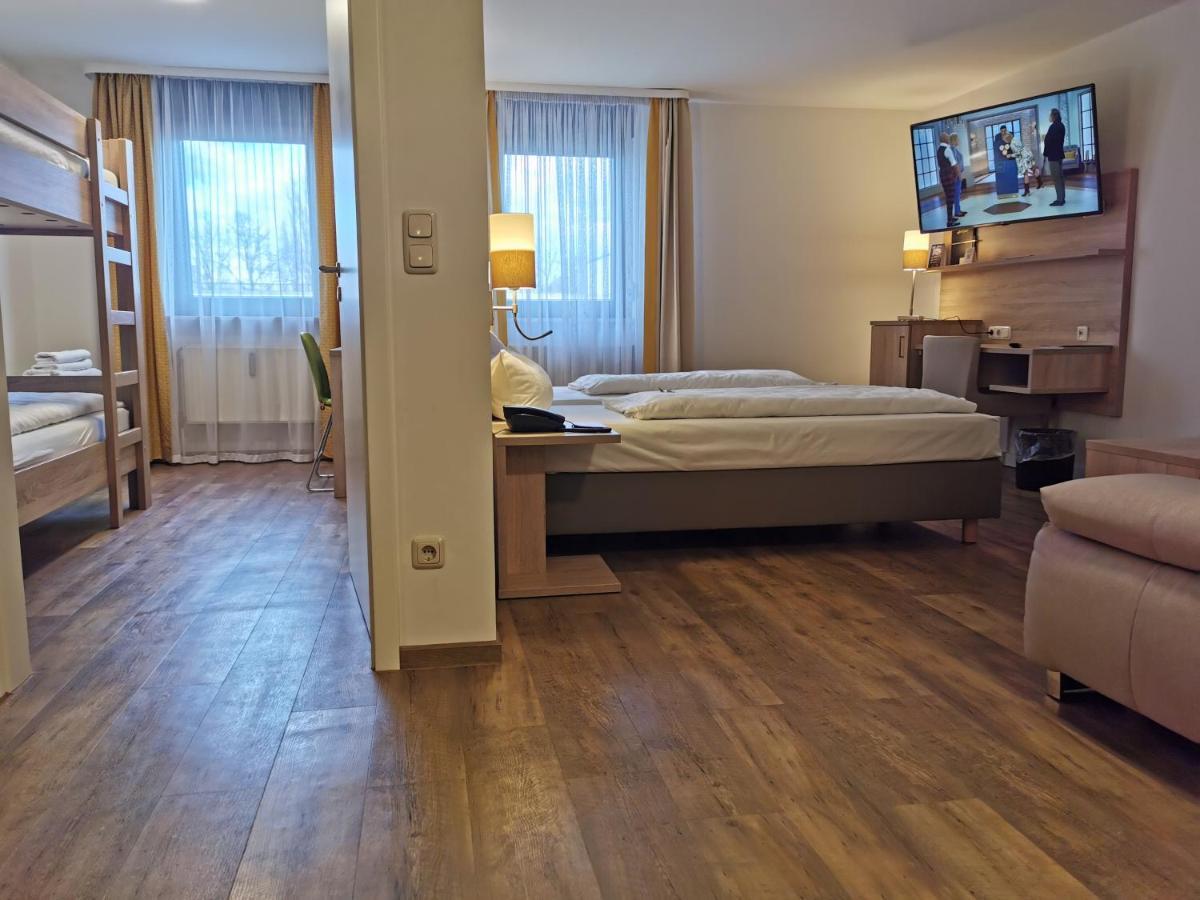 Hotel Cristal Nuremberg ภายนอก รูปภาพ