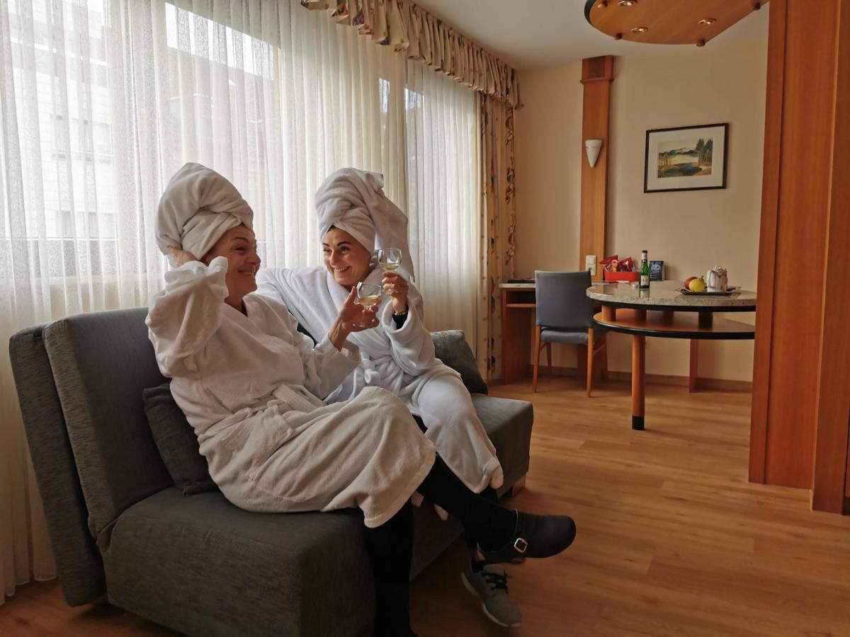Hotel Cristal Nuremberg ภายนอก รูปภาพ