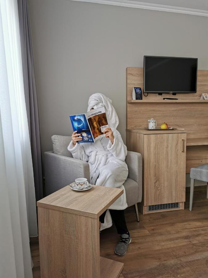 Hotel Cristal Nuremberg ภายนอก รูปภาพ
