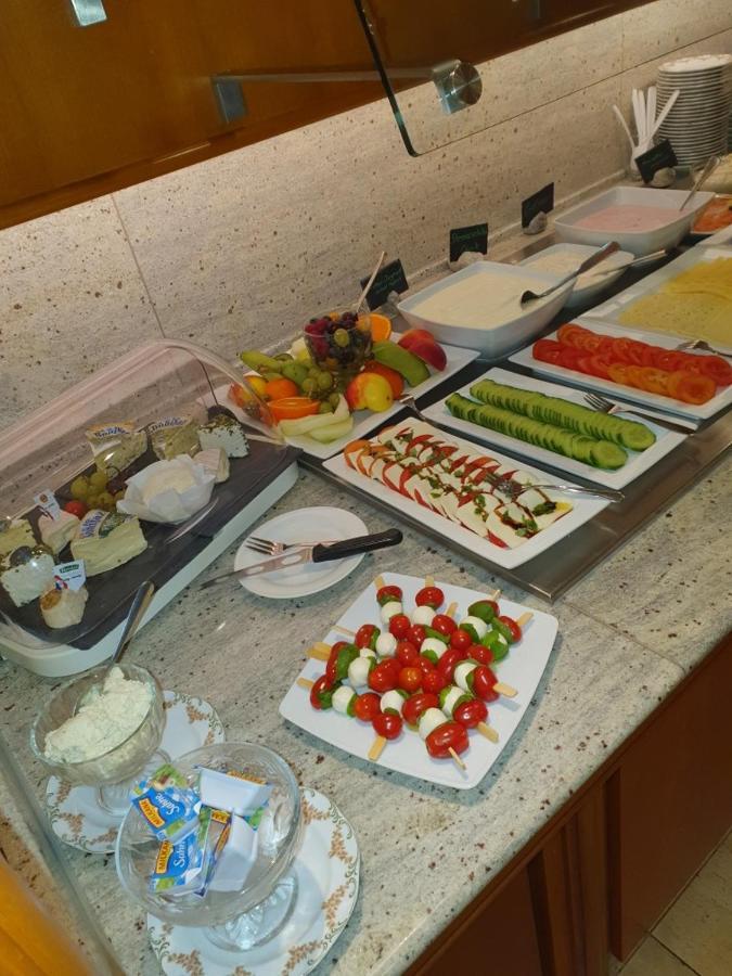 Hotel Cristal Nuremberg ภายนอก รูปภาพ