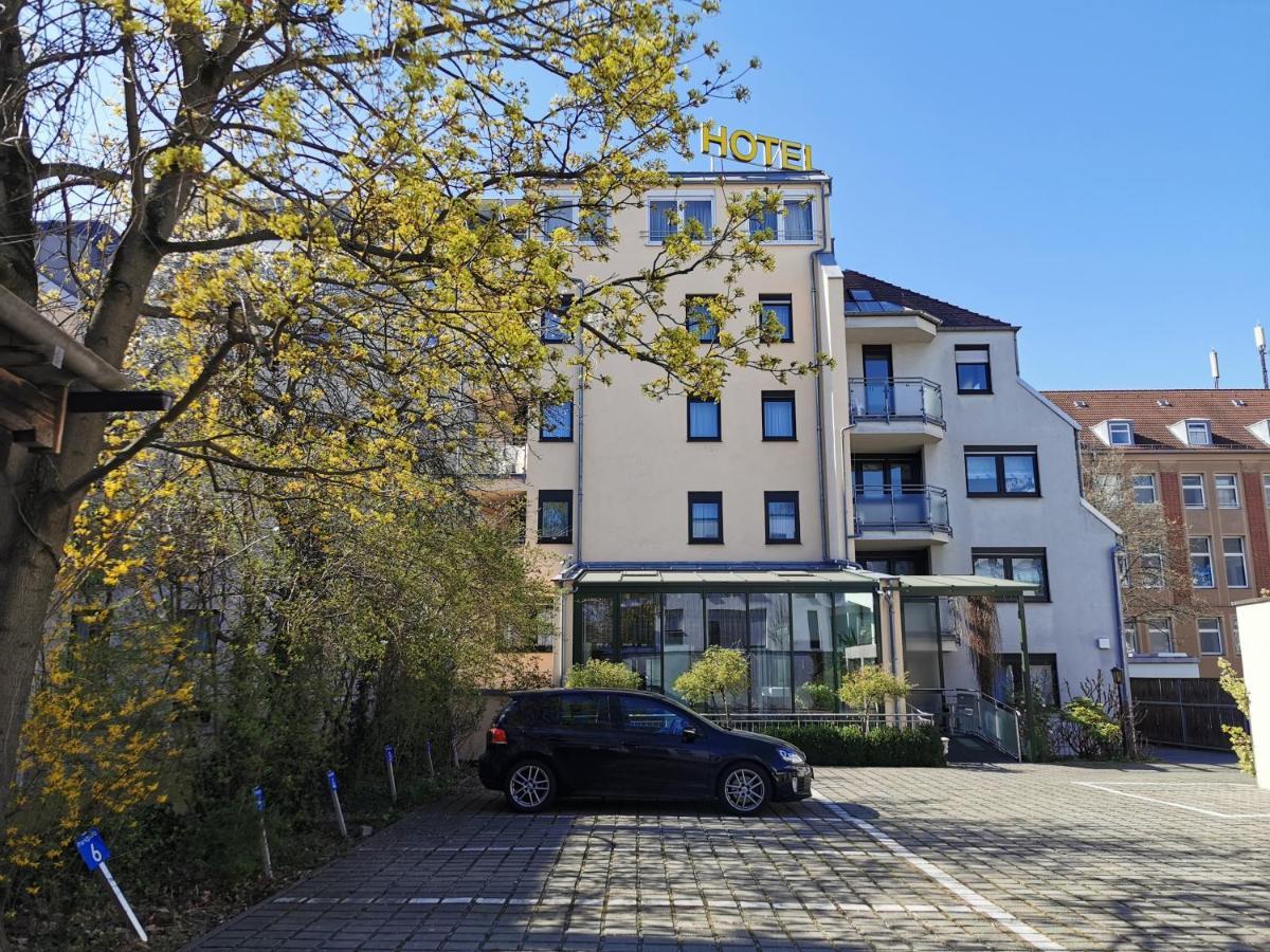 Hotel Cristal Nuremberg ภายนอก รูปภาพ