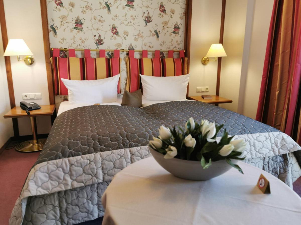 Hotel Cristal Nuremberg ภายนอก รูปภาพ